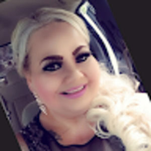 Meet your Posher, Yvette